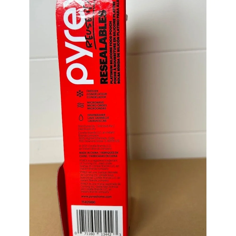 Pyrex Reuse It Platinum Silicone Resealable‎ Food Pouch 8oz Red Medium 1142986